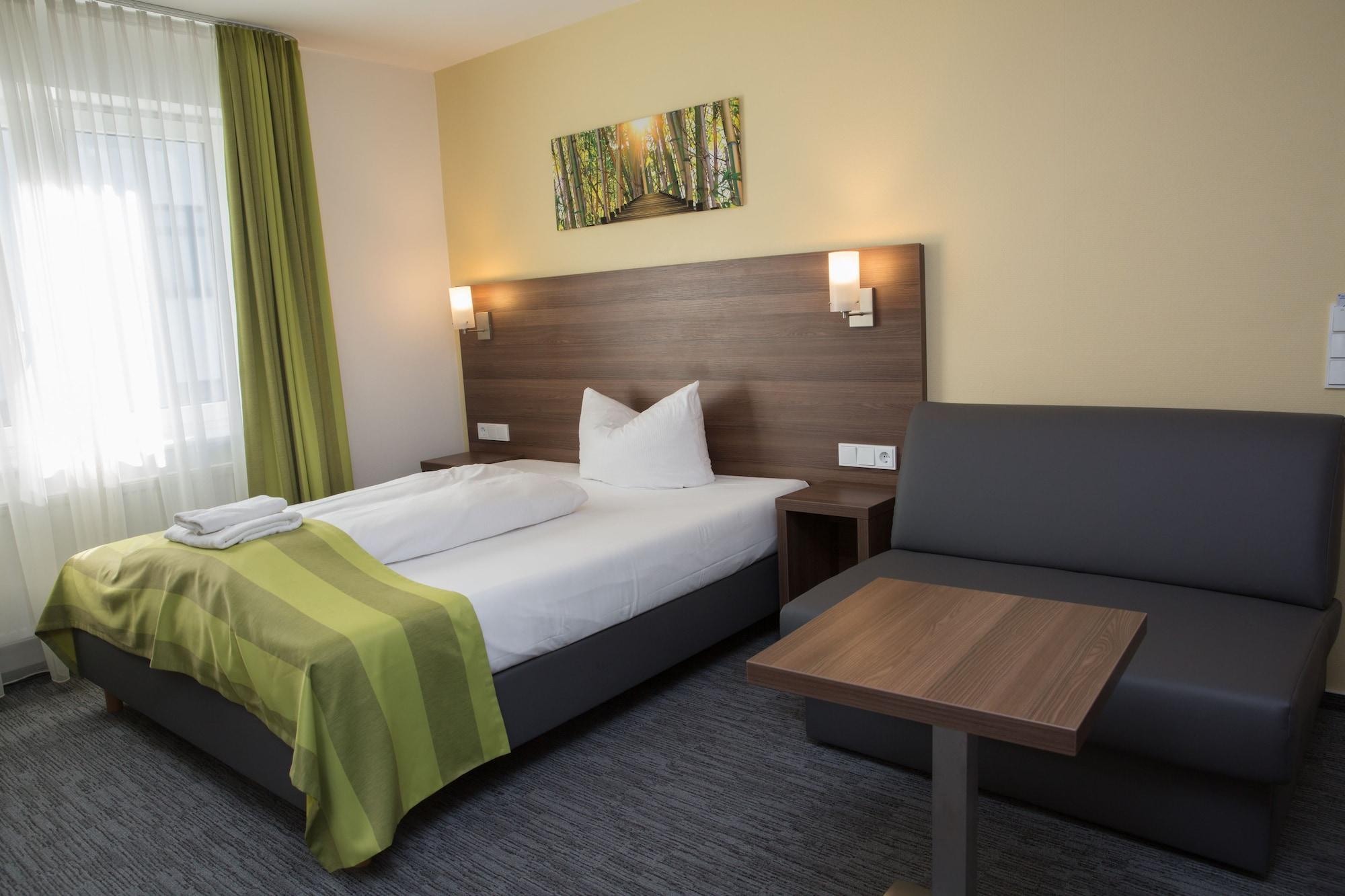 Goethe Conference Hotel By Trip Inn Франкфурт на Майн Екстериор снимка