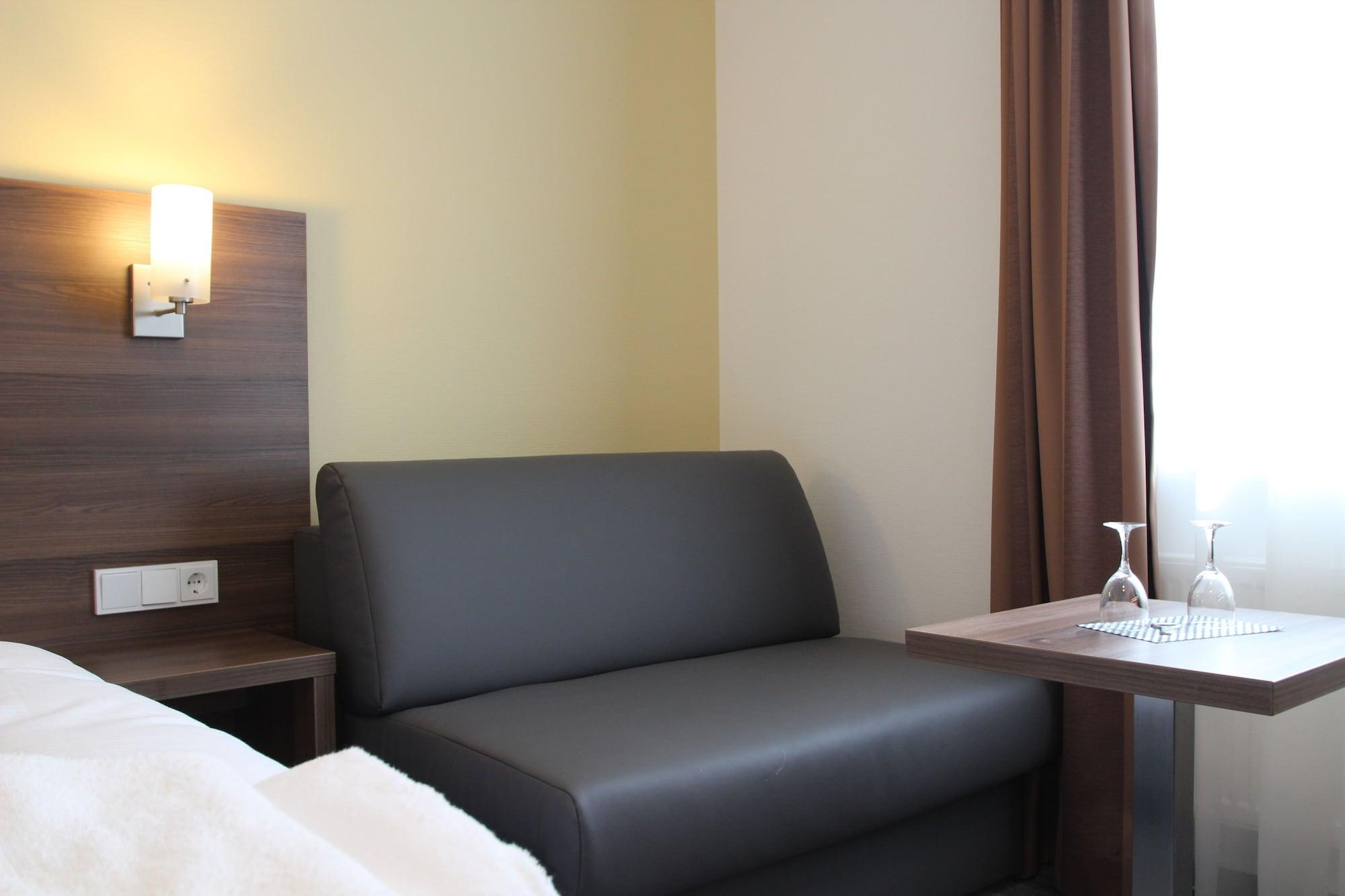 Goethe Conference Hotel By Trip Inn Франкфурт на Майн Екстериор снимка