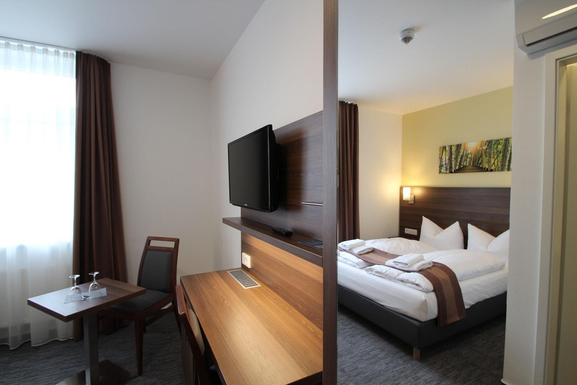 Goethe Conference Hotel By Trip Inn Франкфурт на Майн Екстериор снимка