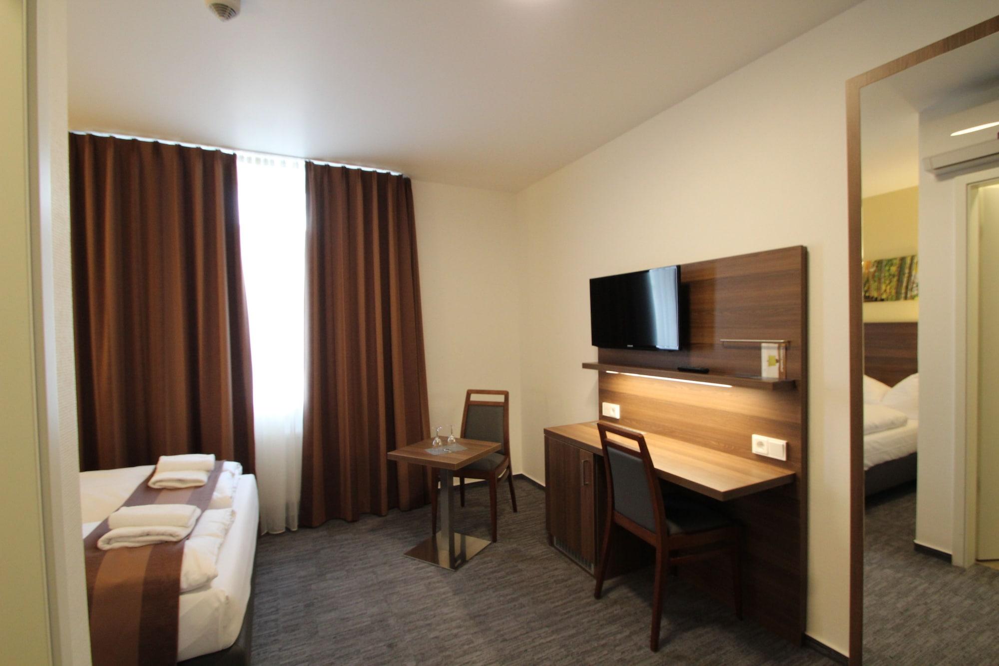 Goethe Conference Hotel By Trip Inn Франкфурт на Майн Екстериор снимка