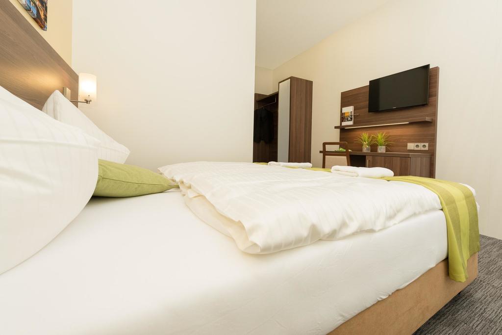 Goethe Conference Hotel By Trip Inn Франкфурт на Майн Екстериор снимка